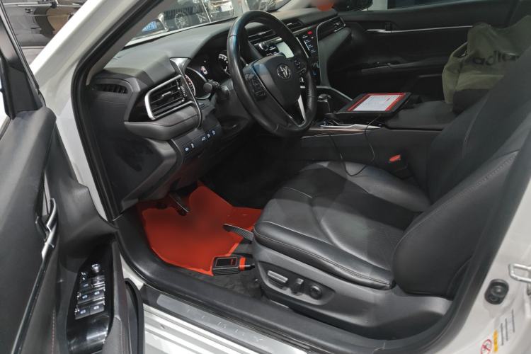 Used Toyota Camry 2018 2.0G Luxury Edition Left Front Seat