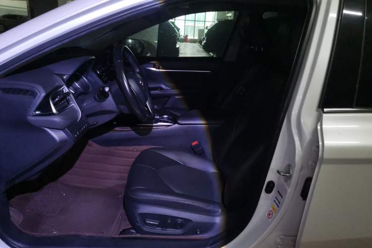 Used Toyota Camry 2018 2.5G Luxury Edition Left Front Seat