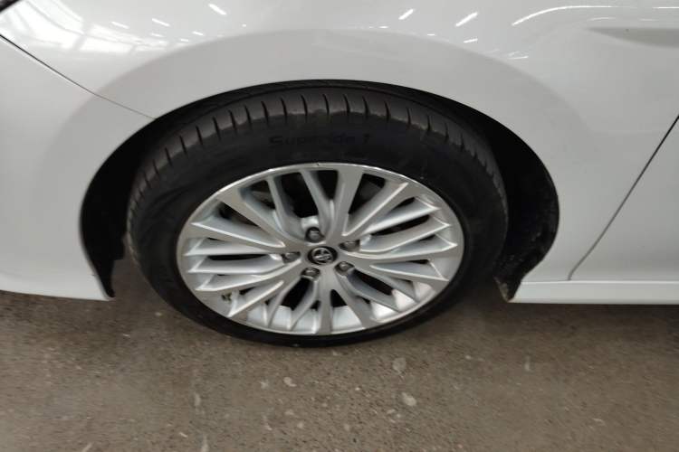Used Toyota Camry 2018 2.5G Luxury Edition Left Front Wheel Hub