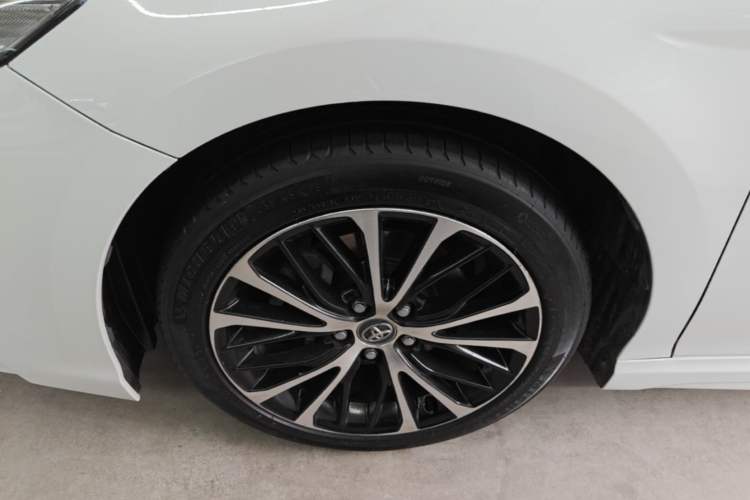 Used Toyota Camry 2018 2.0S FENGSHANG Edition Left Front Wheel Hub