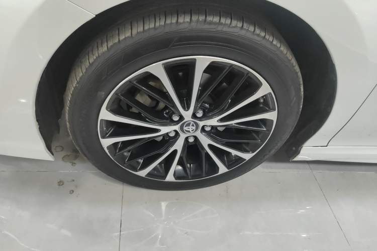 Used Toyota Camry 2018 2.5S Fēngshàng Edition Left Front Wheel Hub