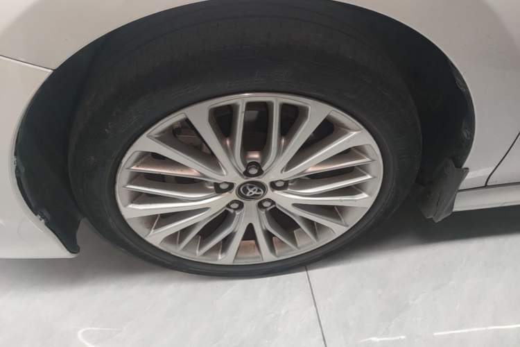 Used Toyota Camry 2018 2.5G Luxury Edition Left Front Wheel Hub