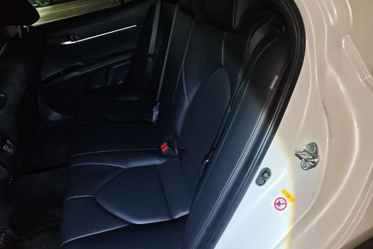 Used Toyota Camry 2018 2.0G Luxury Edition Left Rear Seat