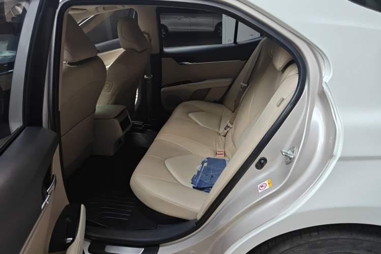Used Toyota Camry 2018 Dual-Engine 2.5 HG Luxury Edition Left Rear Seat