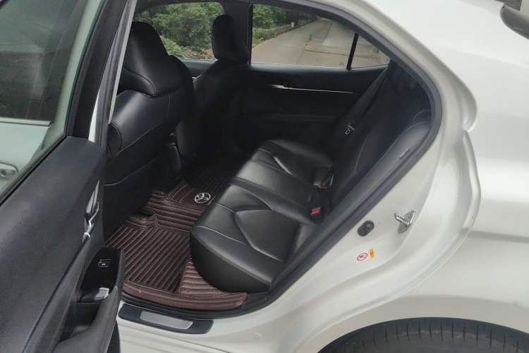 Used Toyota Camry 2018 2.5G Luxury Edition Left Rear Seat