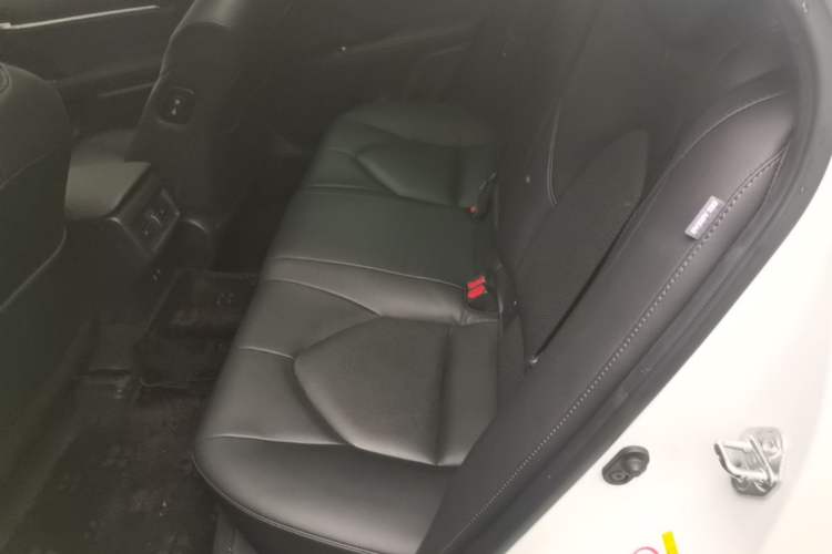 Used Toyota Camry 2018 2.5G Luxury Edition Left Rear Seat