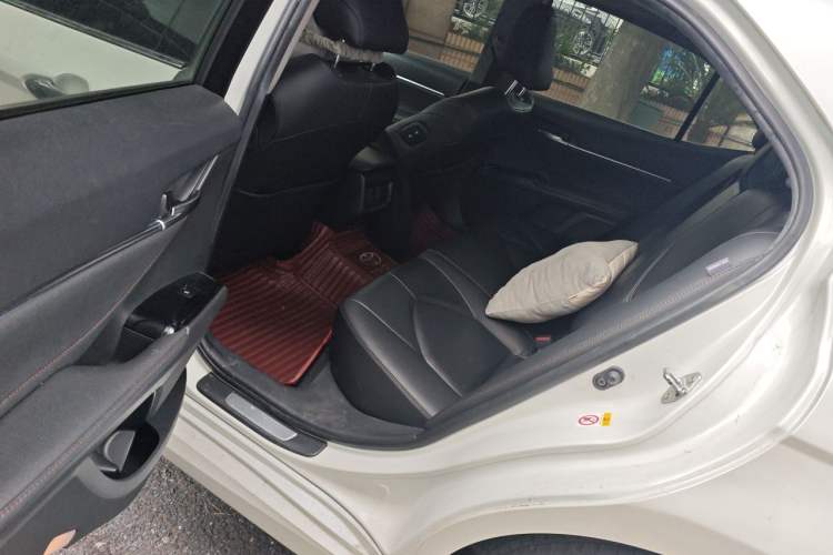 Used Toyota Camry 2018 2.0G Luxury Edition Left Rear Seat