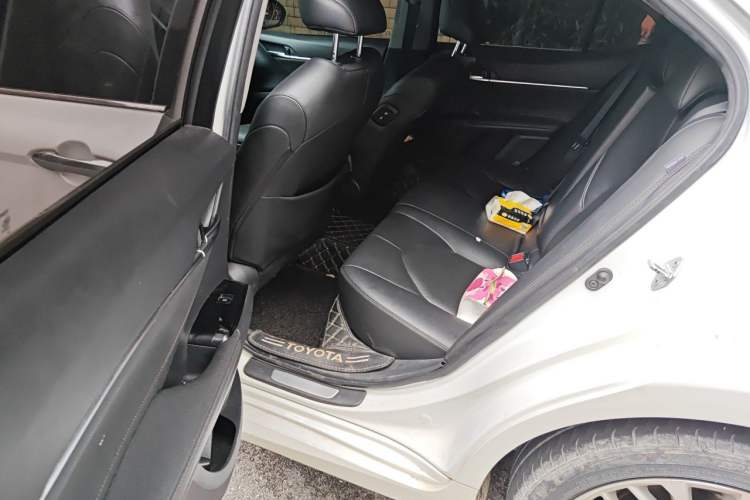 Used Toyota Camry 2018 2.5G Luxury Edition Left Rear Seat