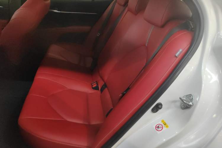 Used Toyota Camry 2018 2.5S Fēngshàng Edition Left Rear Seat