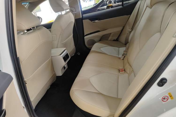 Used Toyota Camry 2018 Dual-Engine 2.5 HG Luxury Edition Left Rear Seat