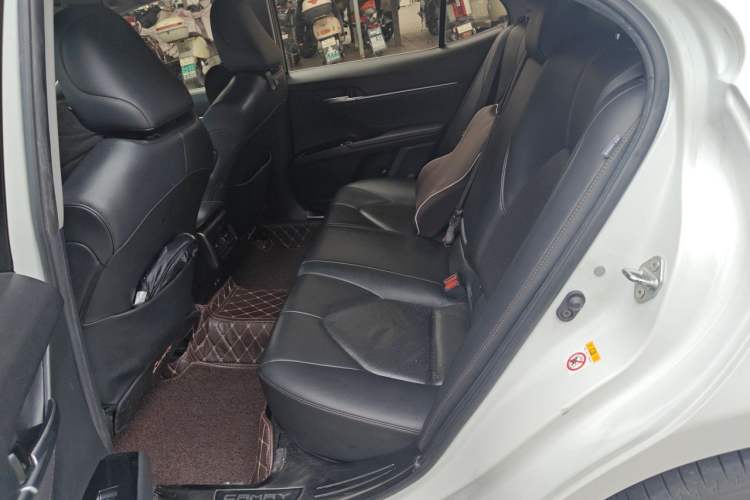 Used Toyota Camry 2018 2.5G Luxury Edition Left Rear Seat