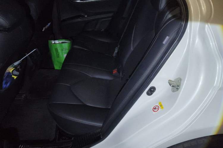 Used Toyota Camry 2018 2.5G Luxury Edition Left Rear Seat