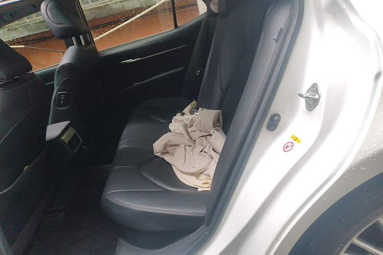 Used Toyota Camry 2018 Dual-Engine 2.5 HG Luxury Edition Left Rear Seat