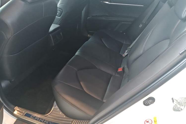 Used Toyota Camry 2018 2.5G Luxury Edition Left Rear Seat