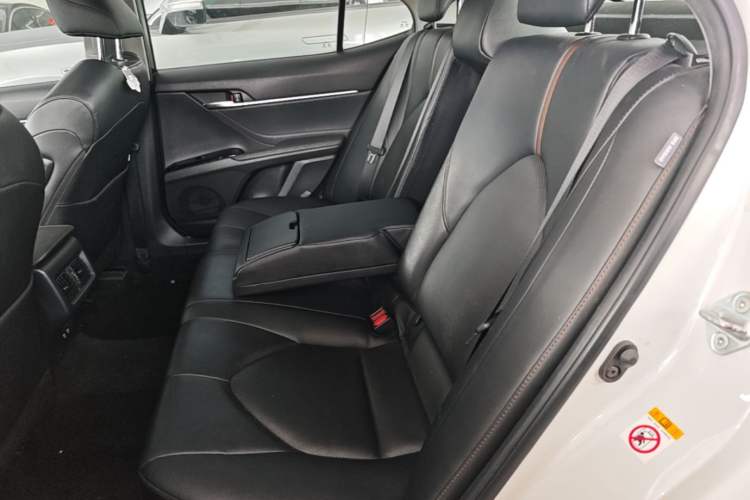 Used Toyota Camry 2018 2.0G Luxury Edition Left Rear Seat