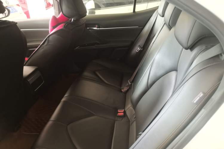 Used Toyota Camry 2018 Dual-Engine 2.5 HG Luxury Edition Left Rear Seat