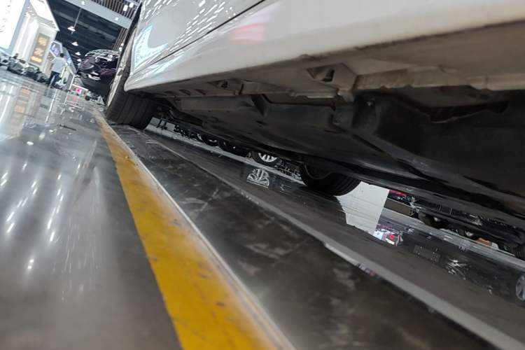 Used Toyota Camry 2018 2.5G Luxury Edition Left Side Sill