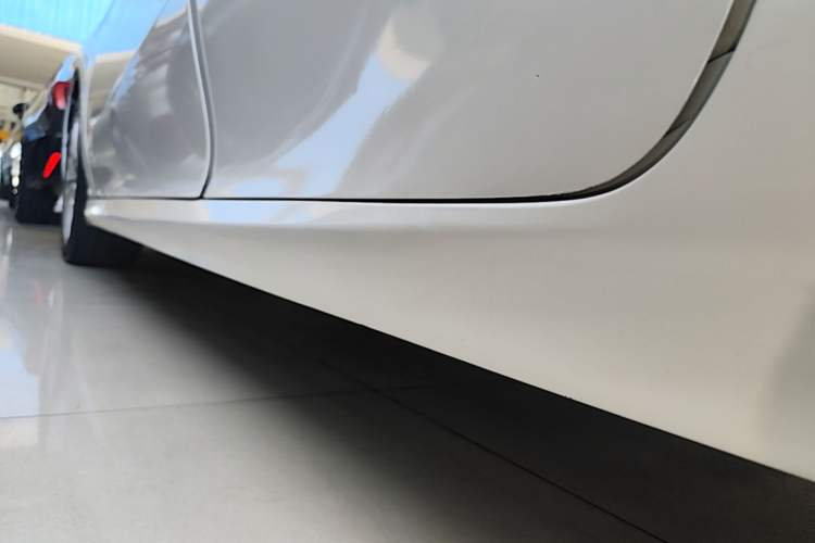 Used Toyota Camry 2018 2.5G Luxury Edition Left Side Sill