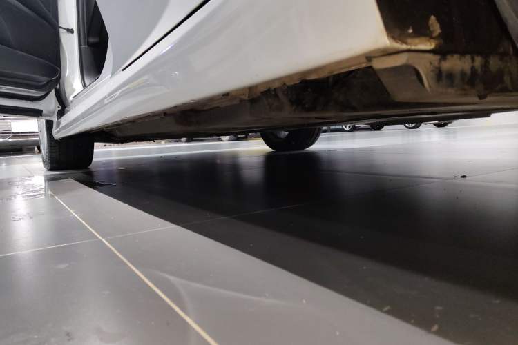 Used Toyota Camry 2018 2.5G Luxury Edition Left Side Sill
