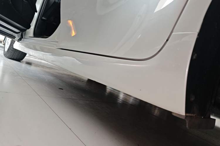 Used Toyota Camry 2018 2.0G Luxury Edition Left Side Sill
