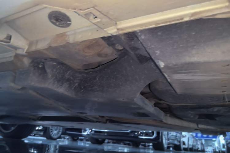 Used Toyota Camry 2018 Dual-Engine 2.5 HG Luxury Edition Left Side Sill