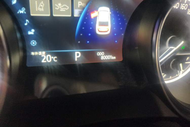 Used Toyota Camry 2018 2.0G Luxury Edition Odometer Close Up