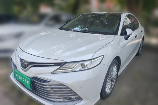 Ojetý Toyota Camry 2018 2.5G Luxury Edition