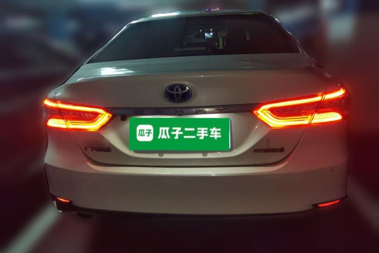 Used Toyota Camry 2018 Dual-Engine 2.5 HG Luxury Edition Rear