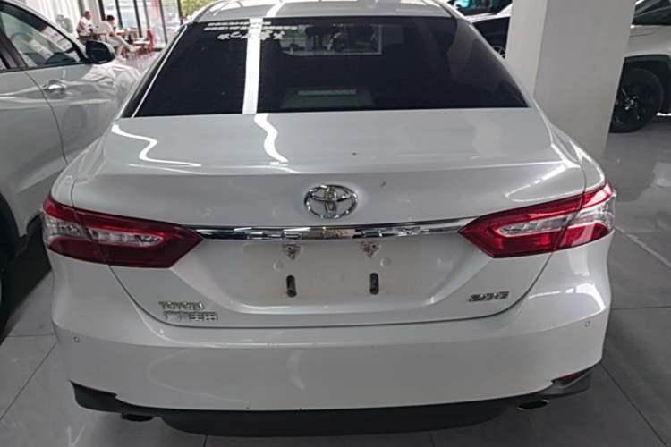 Used Toyota Camry 2018 2.0G Luxury Edition Rear