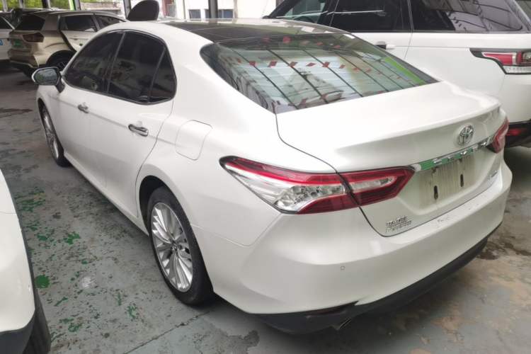 Used Toyota Camry 2018 2.5G Luxury Edition Rear Left 45 Deg