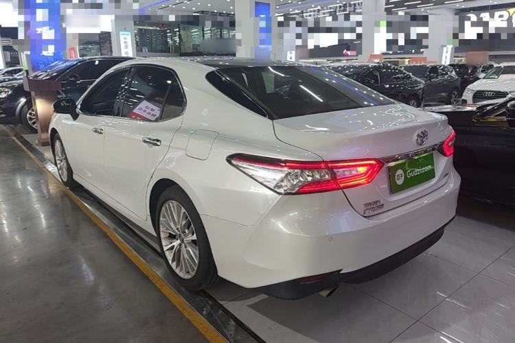 Used Toyota Camry 2018 2.5G Luxury Edition Rear Left 45 Deg