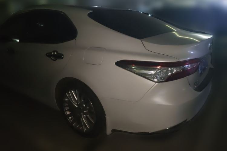 Used Toyota Camry 2018 2.5G Luxury Edition Rear Left 45 Deg