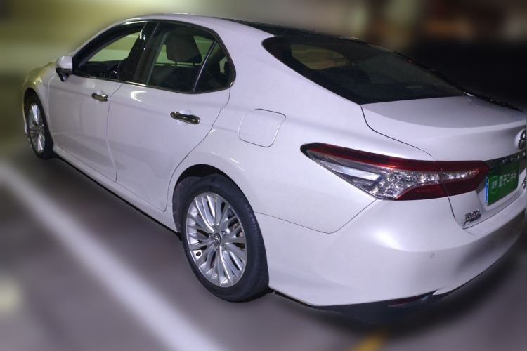 Used Toyota Camry 2018 2.5G Luxury Edition Rear Left 45 Deg