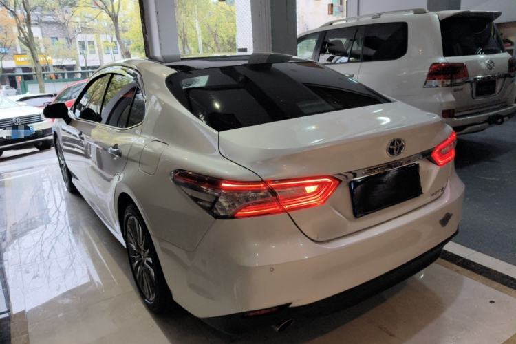 Used Toyota Camry 2018 Dual-Engine 2.5 HG Luxury Edition Rear Left 45 Deg