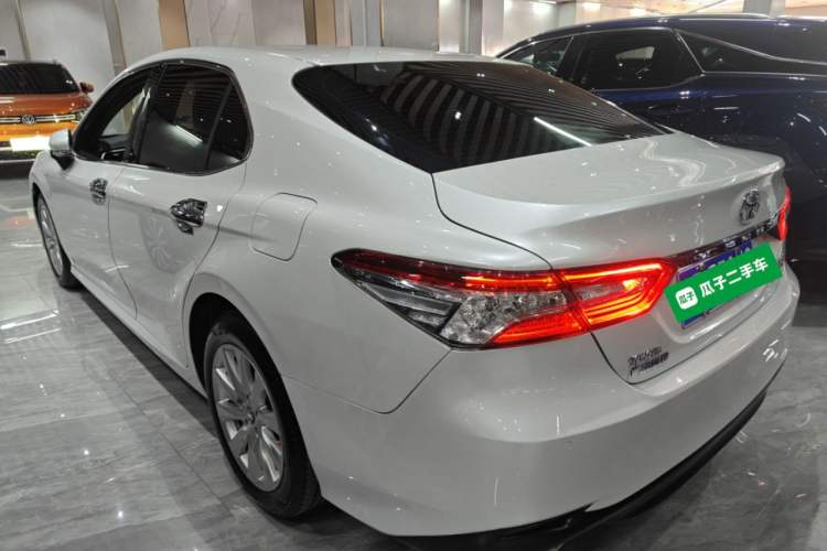 Used Toyota Camry 2018 2.0G Luxury Edition Rear Left 45 Deg