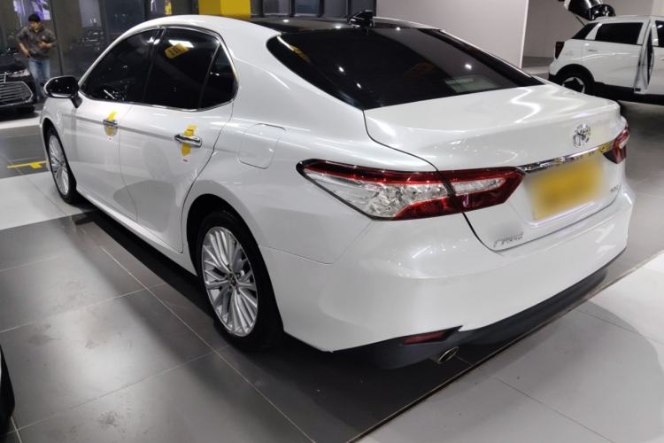 Used Toyota Camry 2018 2.5G Luxury Edition Rear Left 45 Deg