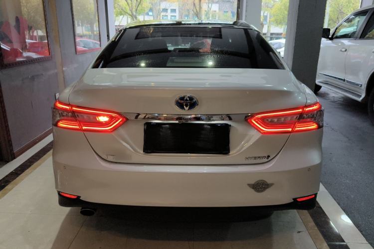 Used Toyota Camry 2018 Dual-Engine 2.5 HG Luxury Edition Rear