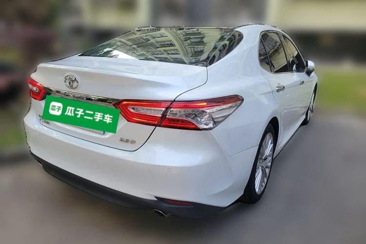 Used Toyota Camry 2018 2.5G Luxury Edition Rear Right 45 Deg
