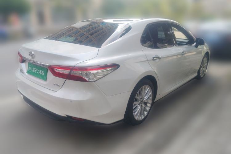 Used Toyota Camry 2018 2.5G Luxury Edition Rear Right 45 Deg