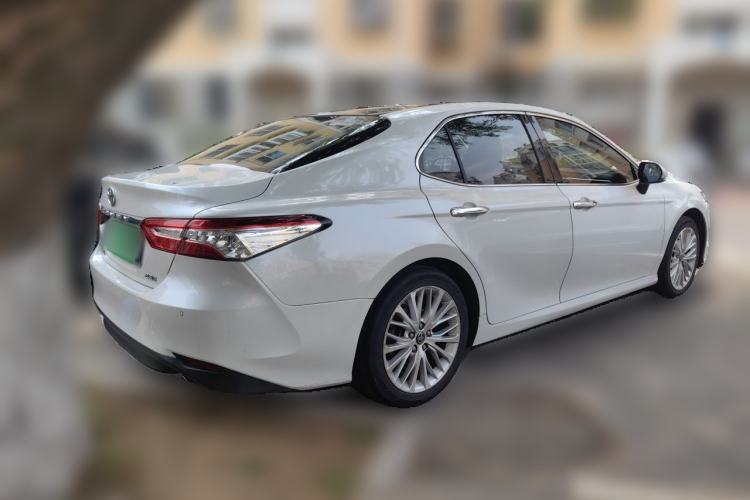 Used Toyota Camry 2018 2.5G Luxury Edition Rear Right 45 Deg