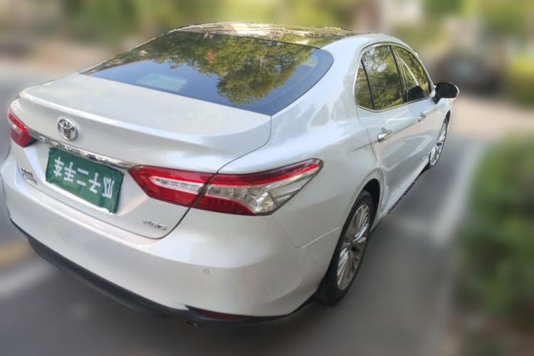Used Toyota Camry 2018 2.5G Luxury Edition Rear Right 45 Deg