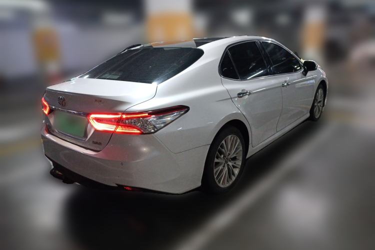 Used Toyota Camry 2018 2.5G Luxury Edition Rear Right 45 Deg