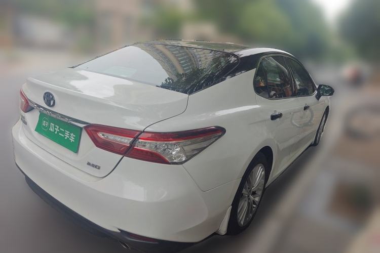 Used Toyota Camry 2018 2.5G Luxury Edition Rear Right 45 Deg