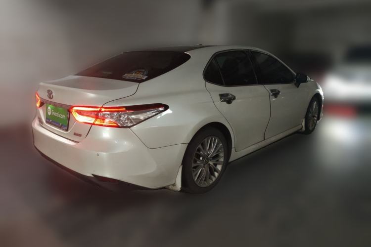 Used Toyota Camry 2018 2.5G Luxury Edition Rear Right 45 Deg