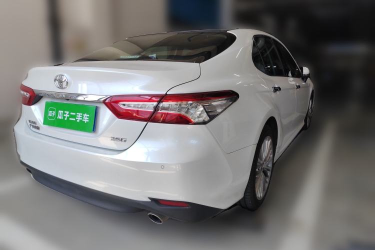 Used Toyota Camry 2018 2.5G Luxury Edition Rear Right 45 Deg