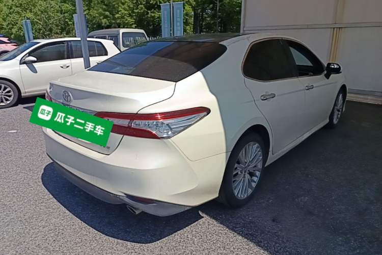 Used Toyota Camry 2018 2.5G Luxury Edition Rear Right 45 Deg
