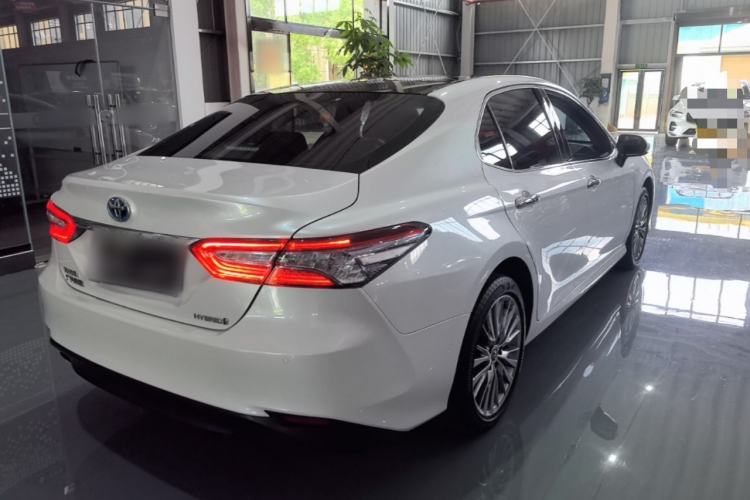 Used Toyota Camry 2018 Dual-Engine 2.5 HG Luxury Edition Rear Right 45 Deg
