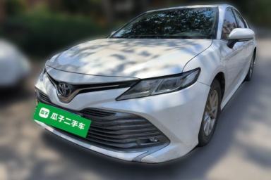 Used Toyota Camry 2018 2.0E Leading Edition