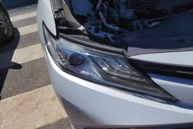 Used Toyota Camry 2018 2.5G Luxury Edition Right Front Headlight