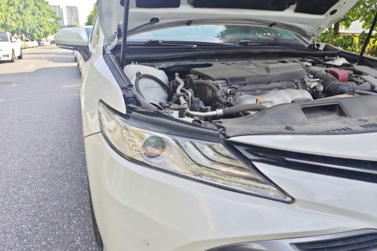Used Toyota Camry 2018 2.0G Luxury Edition Right Front Headlight